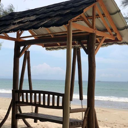 Pantai Camara Homestay Rorahmakan Exterior foto