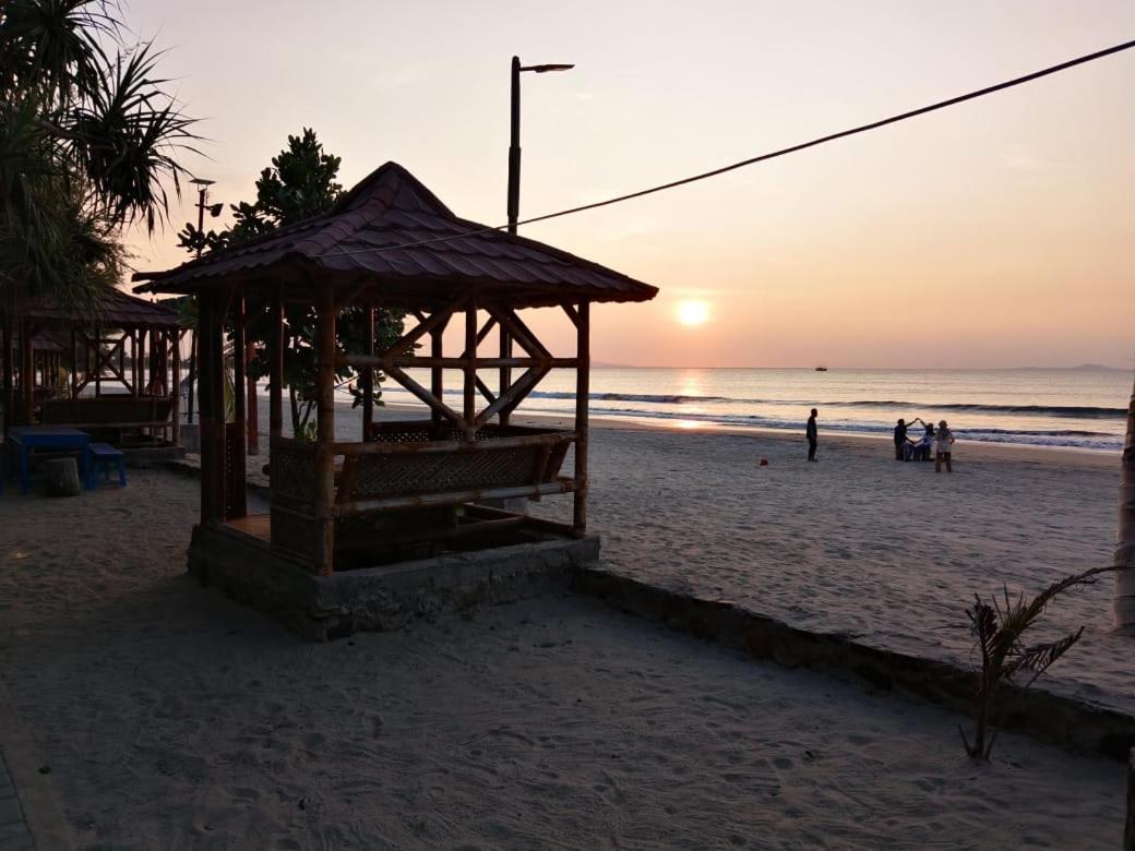 Pantai Camara Homestay Rorahmakan Exterior foto