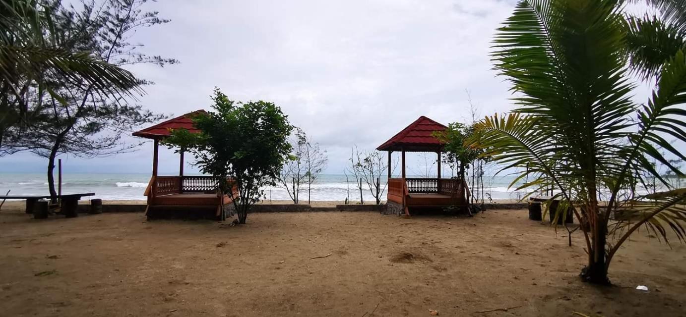 Pantai Camara Homestay Rorahmakan Exterior foto