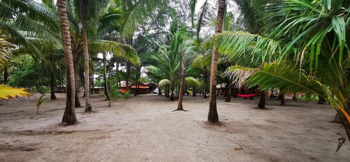 Pantai Camara Homestay Rorahmakan Exterior foto