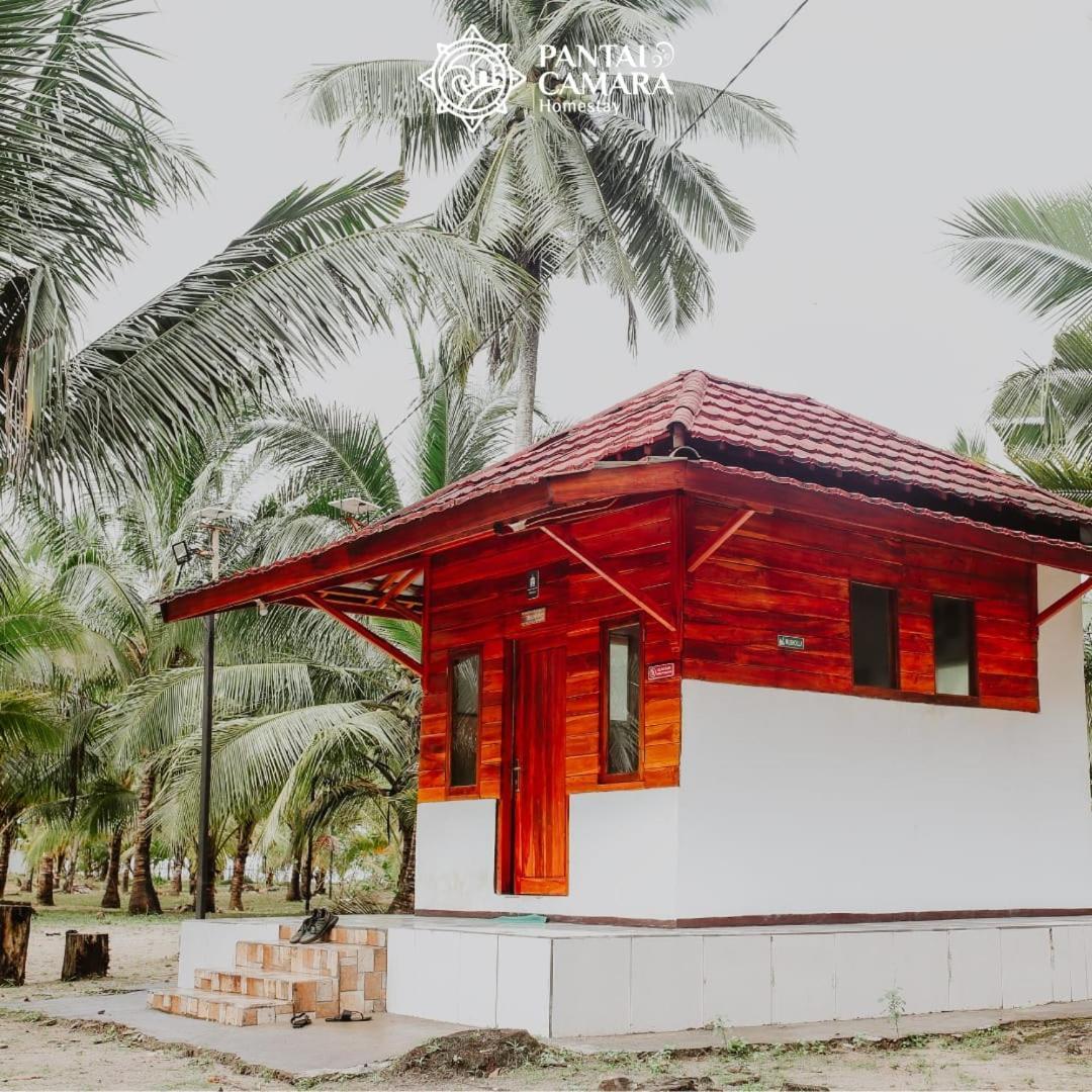 Pantai Camara Homestay Rorahmakan Exterior foto