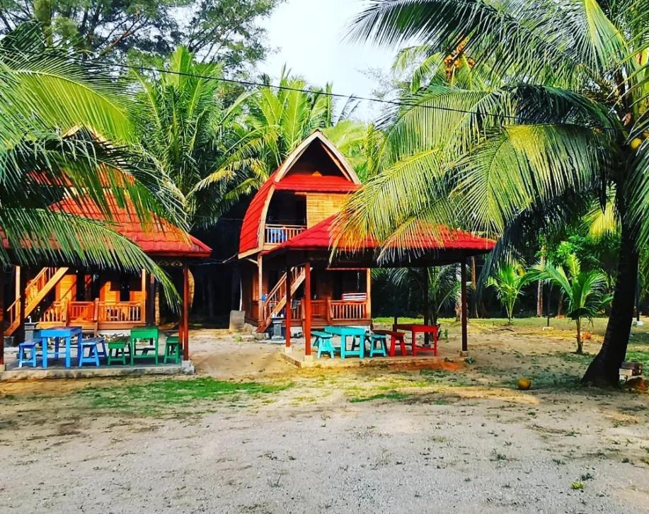 Pantai Camara Homestay Rorahmakan Exterior foto